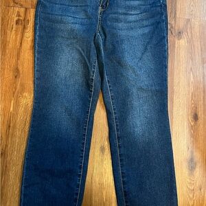 Judy Blue Dark Wash Straight Leg Jeans Boyfriend style